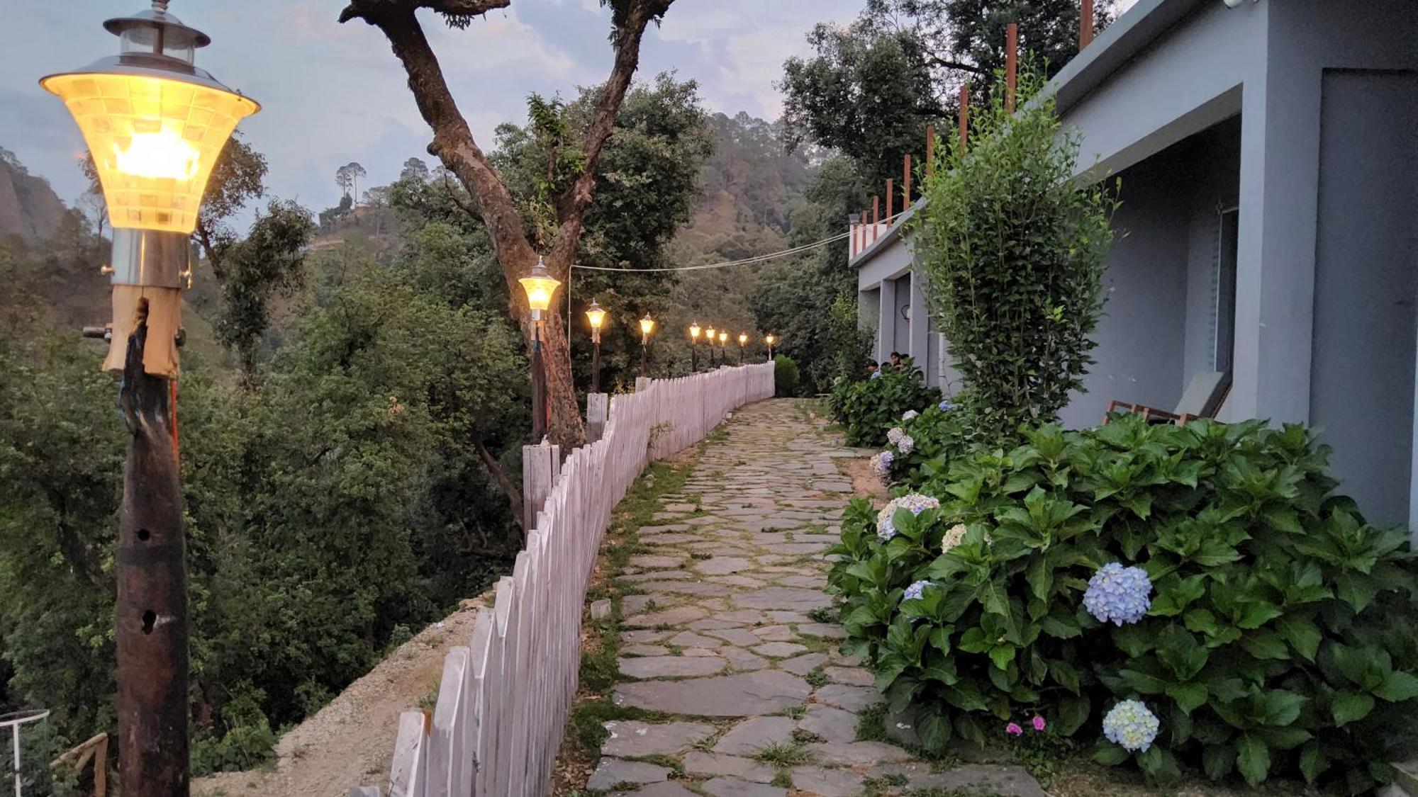 Kokhliyal Gaon Shiva Valley Resort מראה חיצוני תמונה